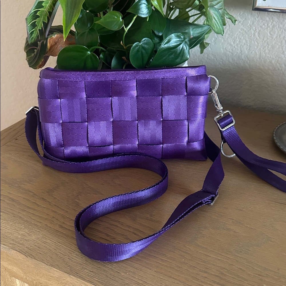 Harveys Seatbelt mulberry hip pack